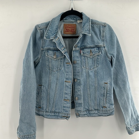 Levi's Denim Jacket Medium - Picture 2 of 6